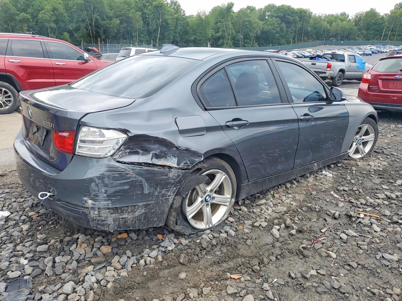 2015 BMW 320 I xDrive - zdjęcie 3