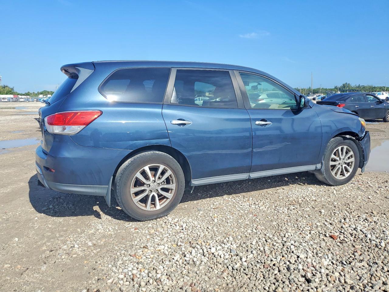 2014 Nissan Pathfinder S - zdjęcie 3
