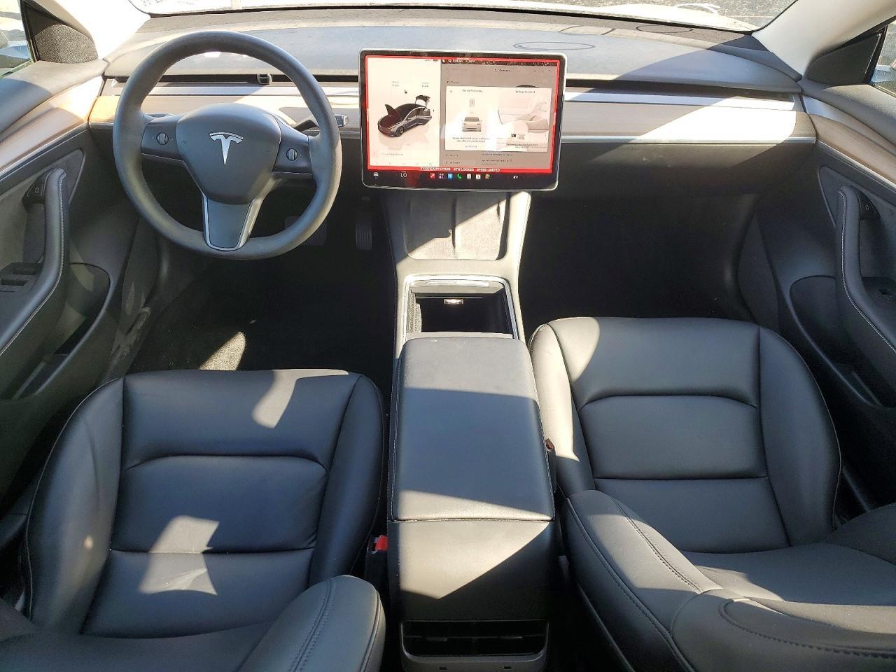 2023 Tesla Model 3 - zdjęcie 8