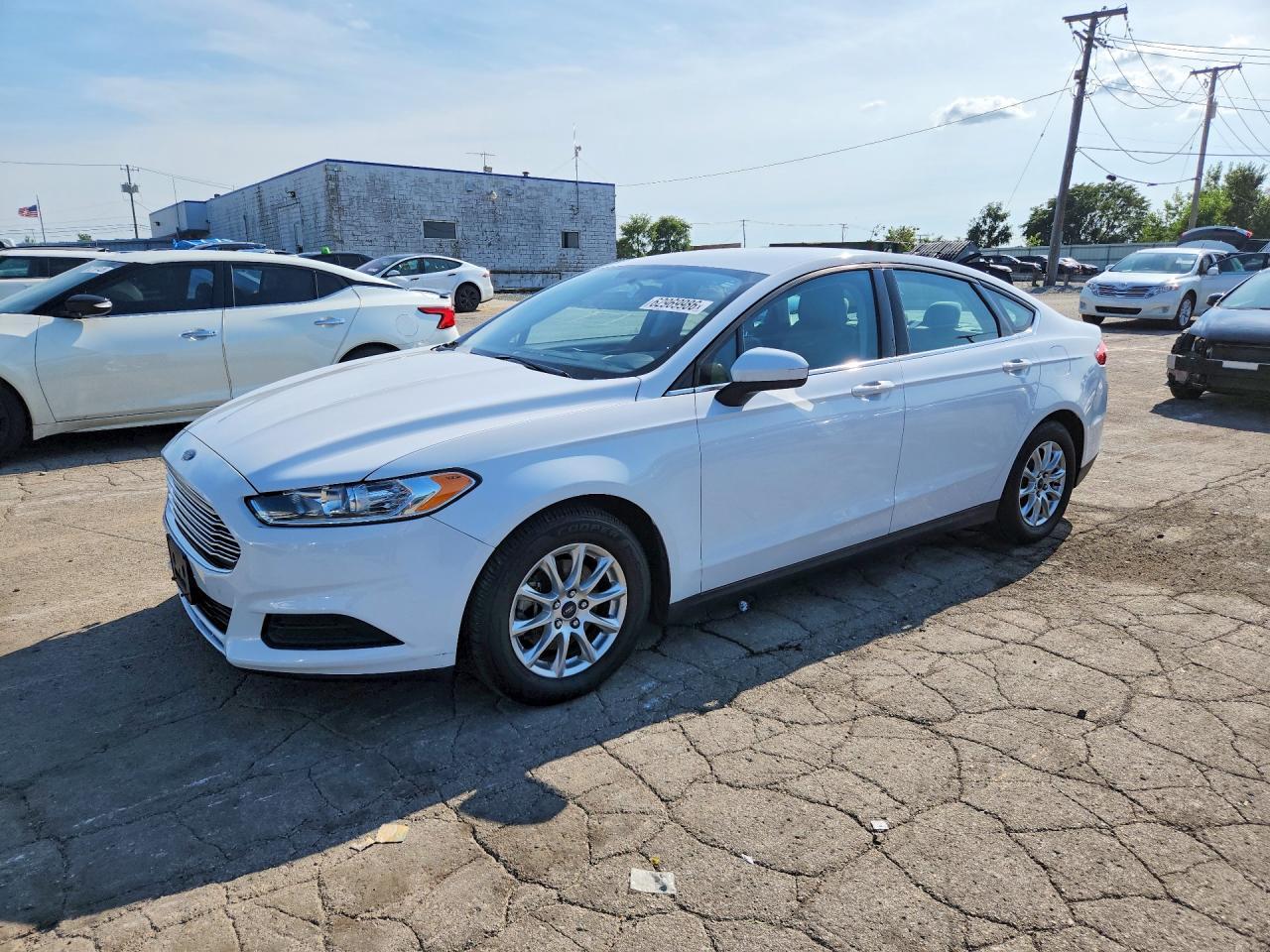 2016 Ford Fusion S - zdjęcie główne