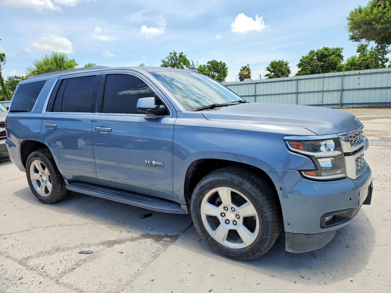 2016 Chevrolet Tahoe C1500 Lt - zdjęcie 4