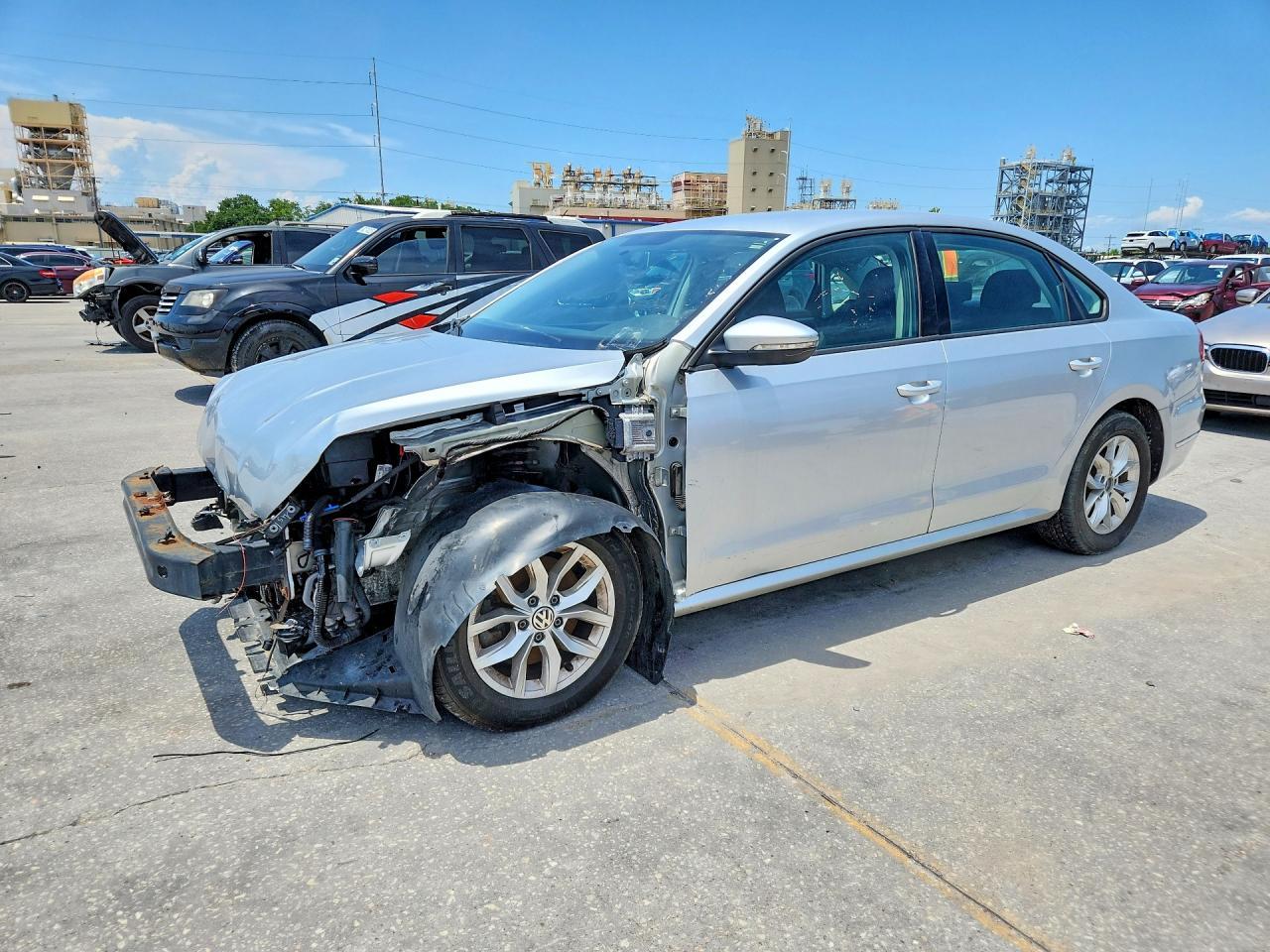 2018 Volkswagen Passat S - zdjęcie główne