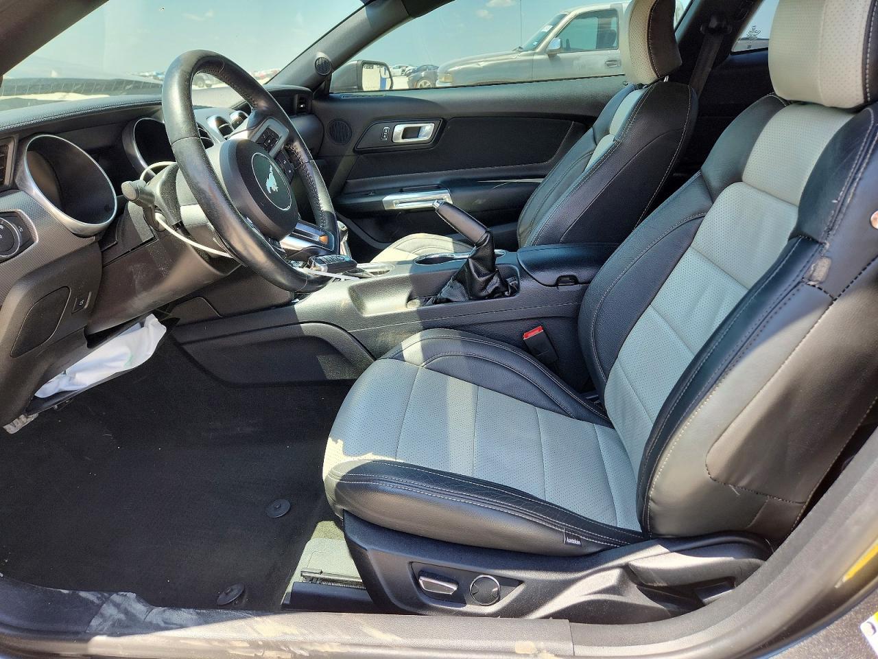 2018 Ford Mustang - zdjęcie 7