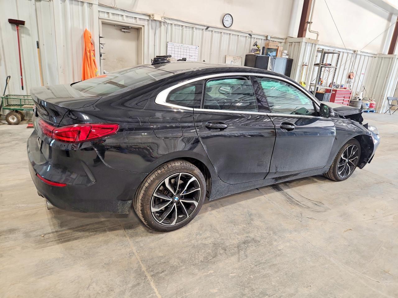 2021 BMW Seria 2 228i - zdjęcie 3