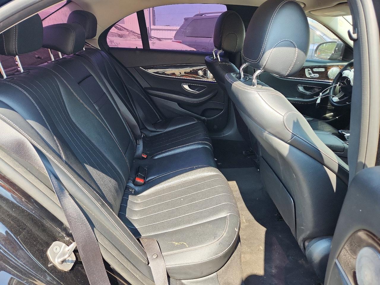 2017 Mercedes-Benz E 300 - zdjęcie 10