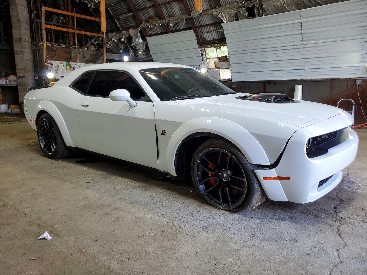 2021 Dodge Challenger R - zdjęcie 4
