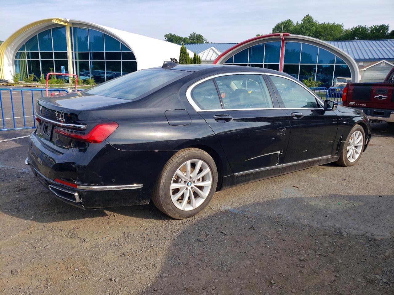 2020 BMW 740 I - zdjęcie 3