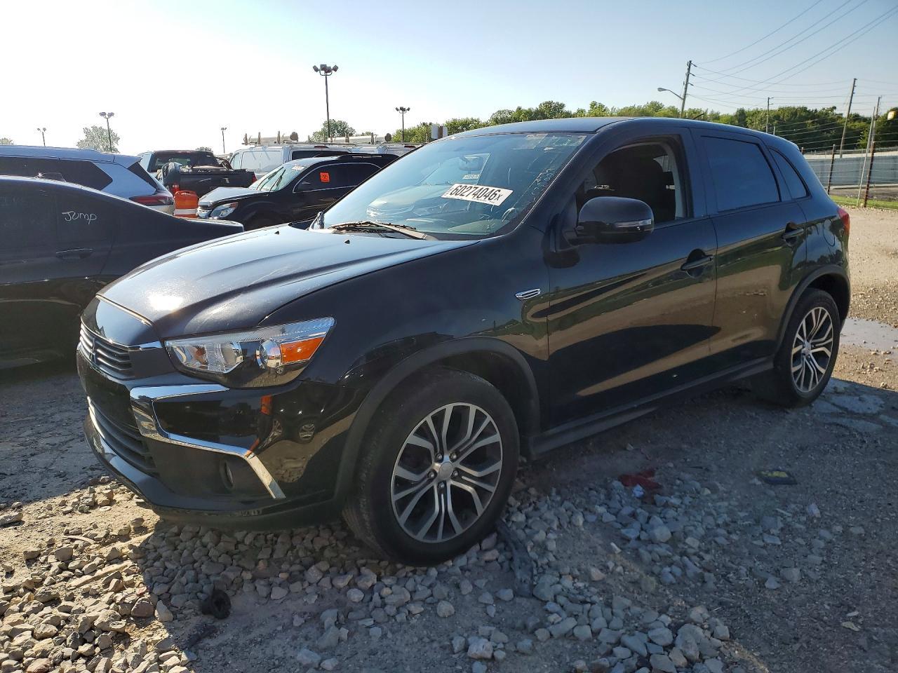 2016 Mitsubishi Outlander Sport Es - zdjęcie główne