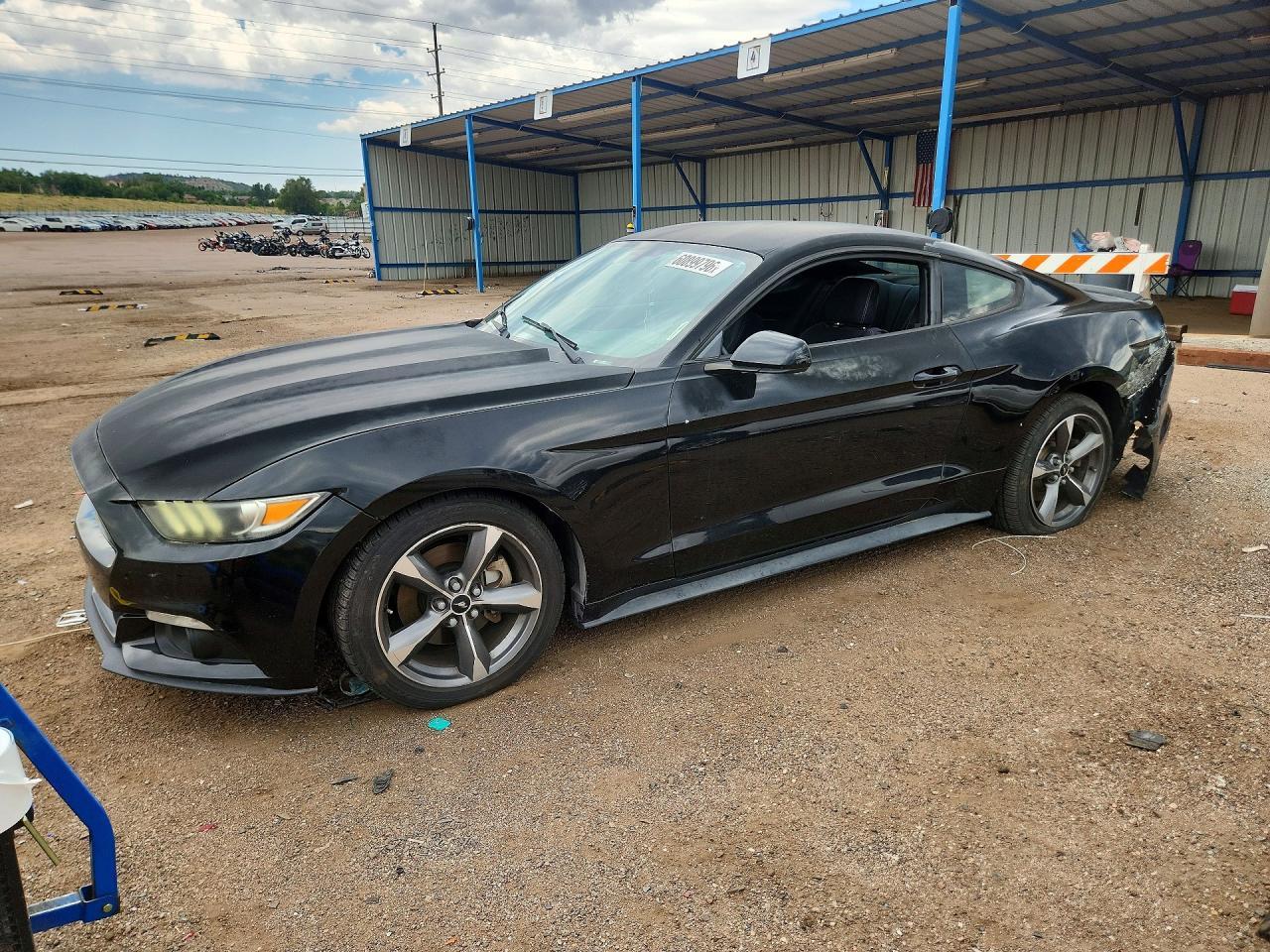 2016 Ford Mustang - zdjęcie główne