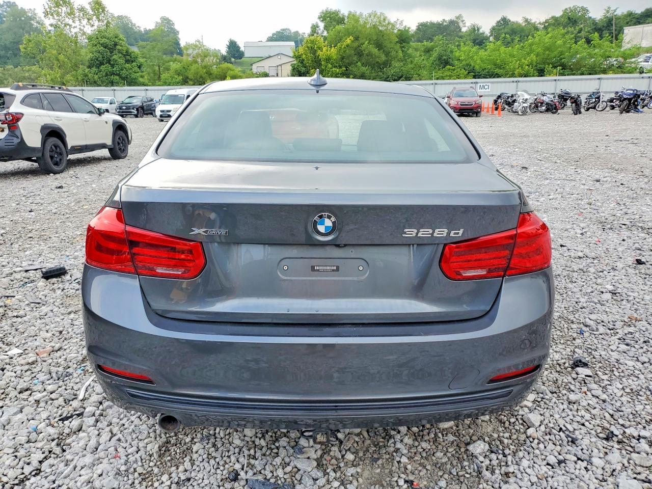 2018 BMW 328 D xDrive - zdjęcie 6