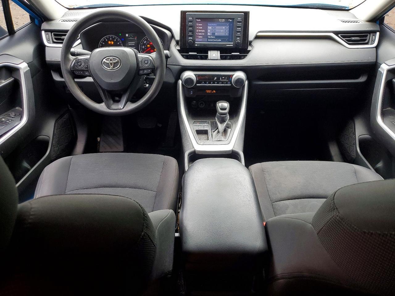 2021 Toyota Rav4 Le - zdjęcie 8