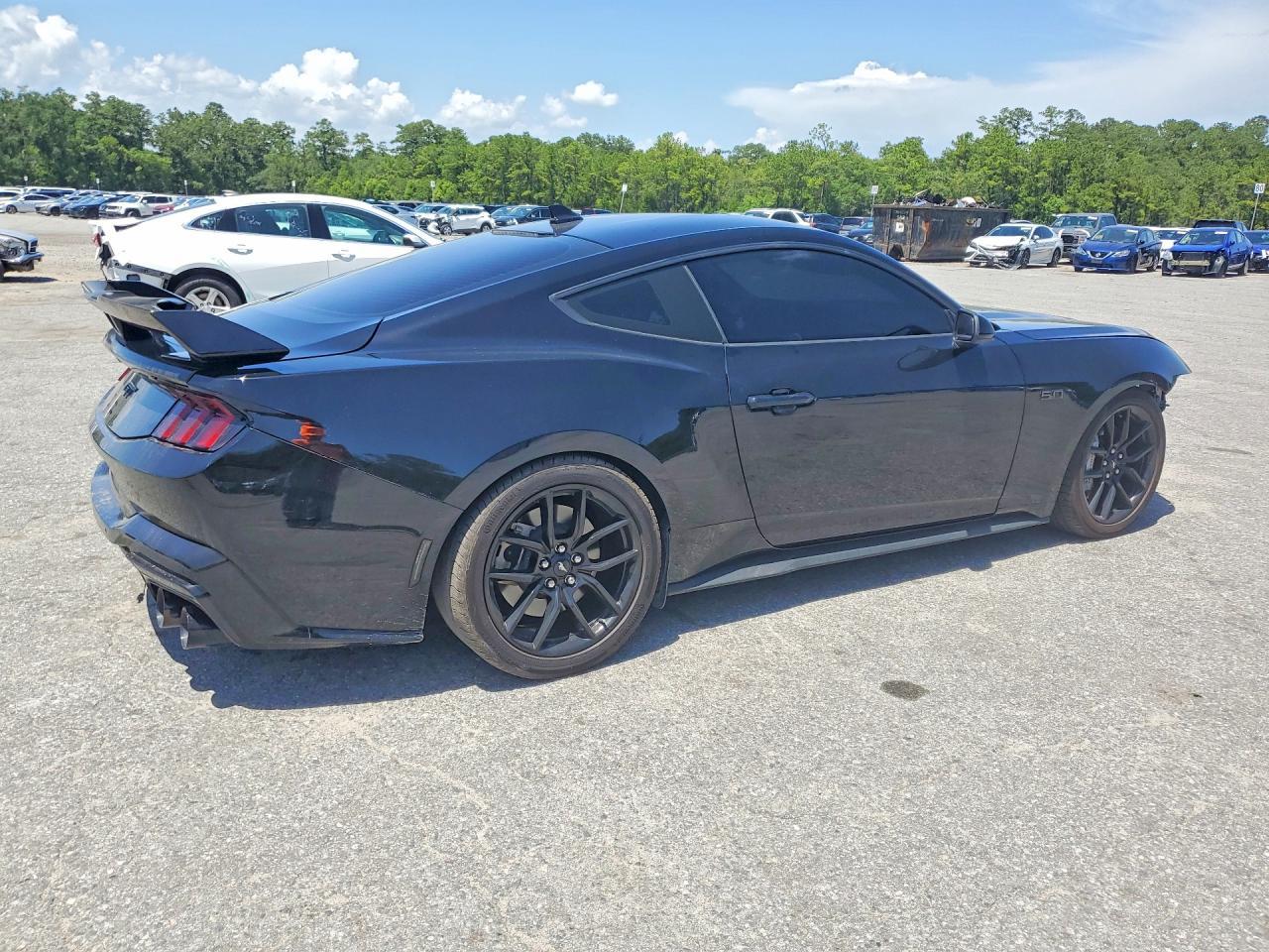 2024 Ford Mustang Gt - zdjęcie 3