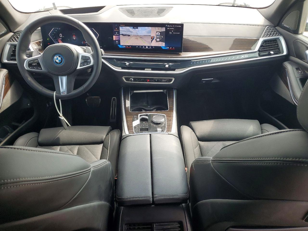2025 BMW X5 xDrive50E - zdjęcie 8