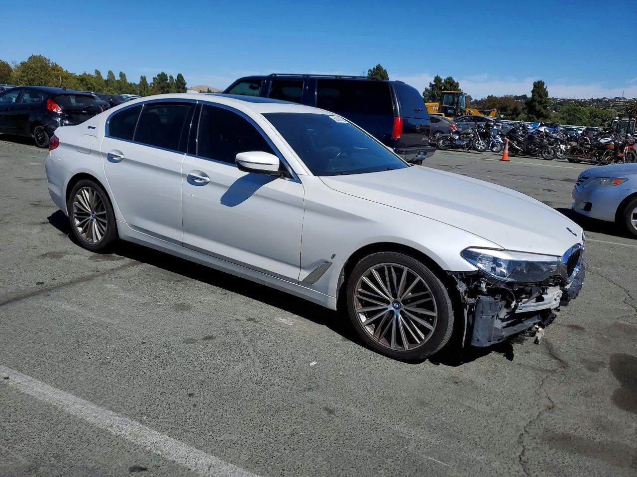 2018 BMW 530E - zdjęcie 4
