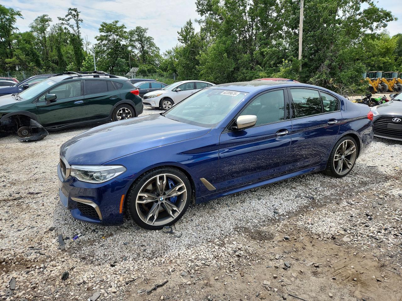 2018 BMW Seria 5 M550i - zdjęcie główne