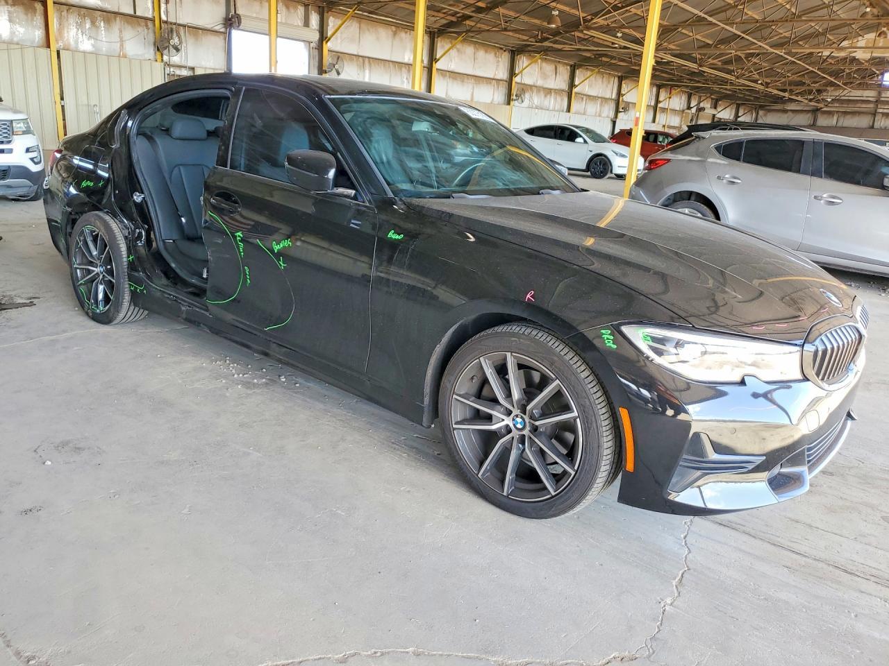 2019 BMW 330I - zdjęcie 4
