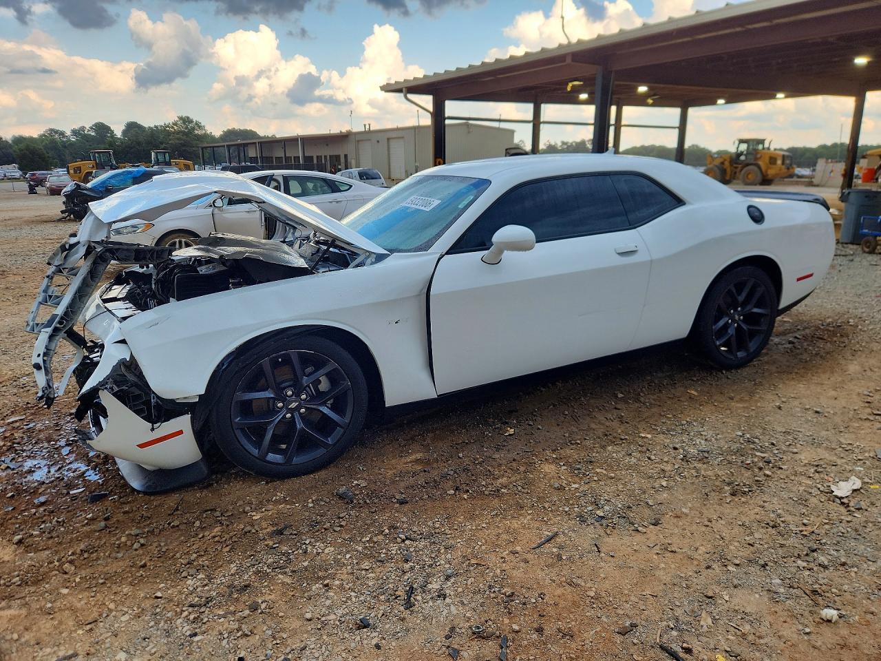 2023 Dodge Challenger R/T - zdjęcie główne