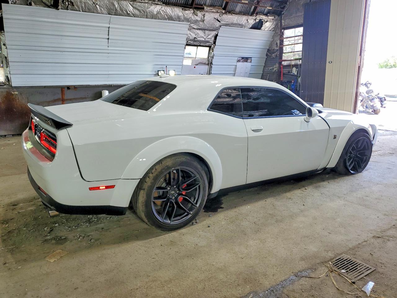 2021 Dodge Challenger R - zdjęcie 3