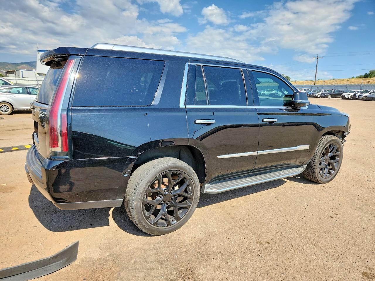 2015 Cadillac Escalade Luxury - zdjęcie 3