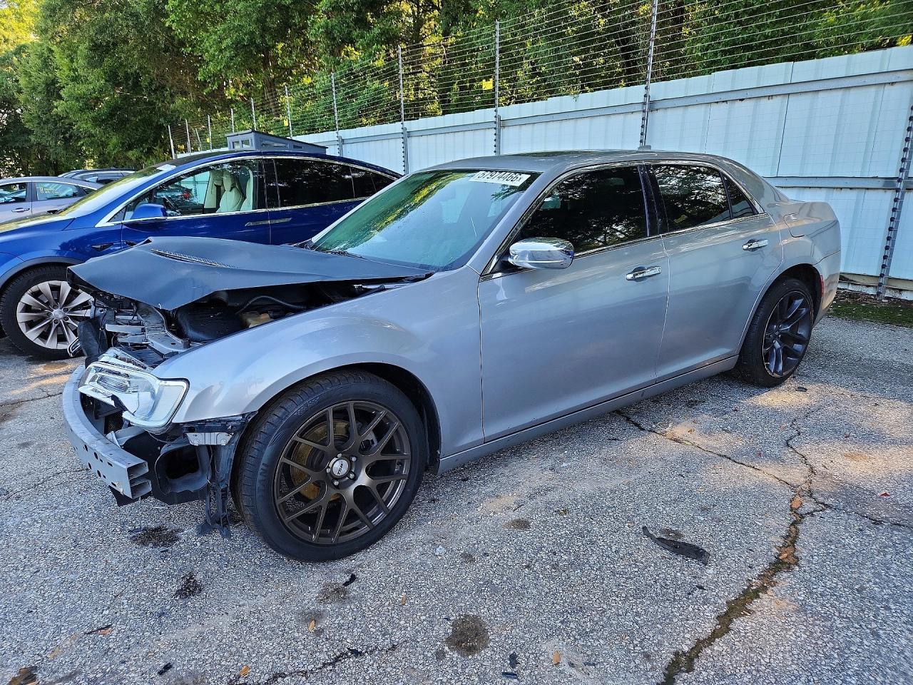 2017 Chrysler 300C - zdjęcie główne