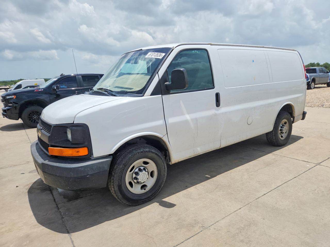 2016 Chevrolet Express G2500 - zdjęcie główne