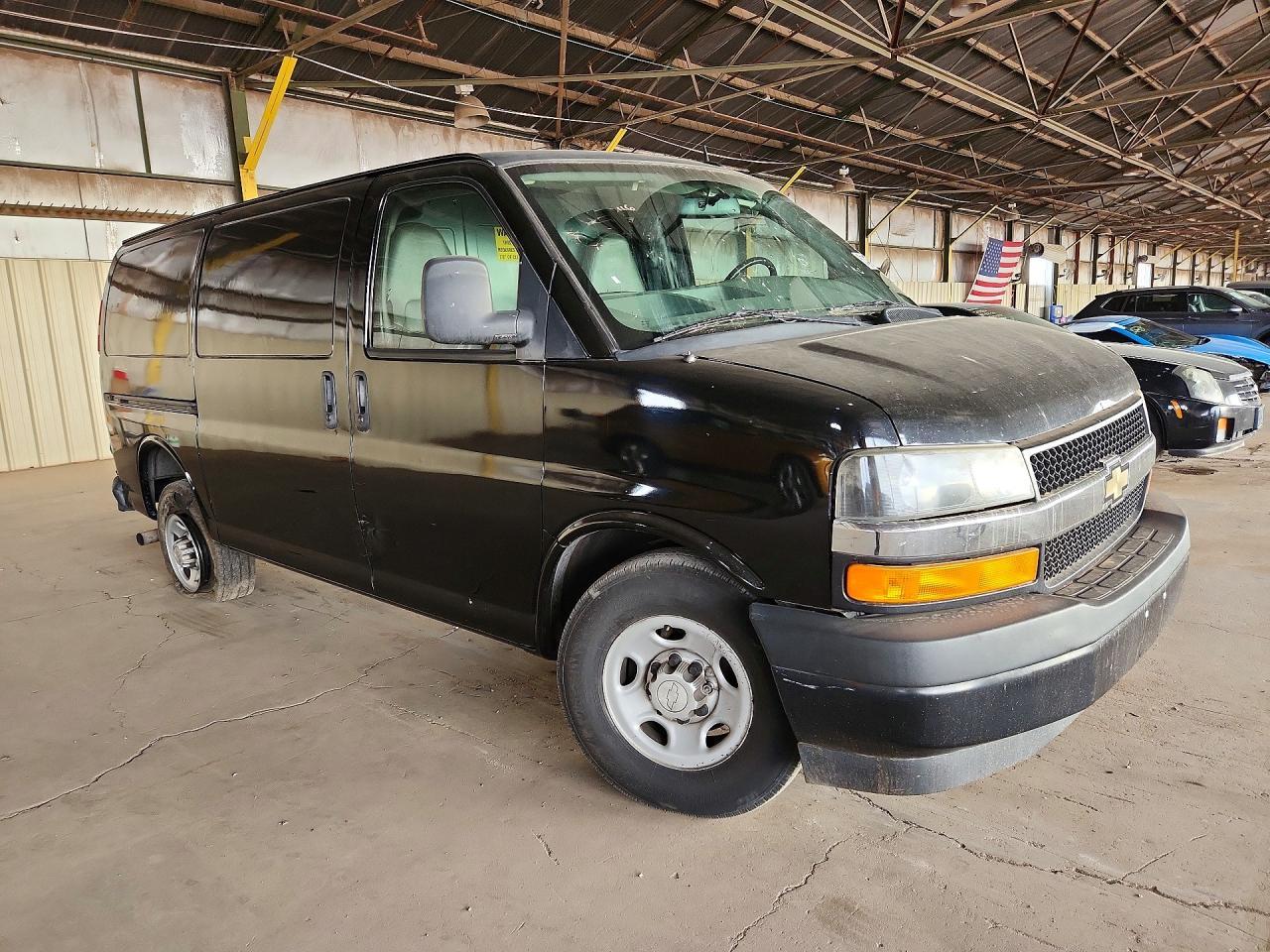 2015 Chevrolet Express G2500 - zdjęcie 4