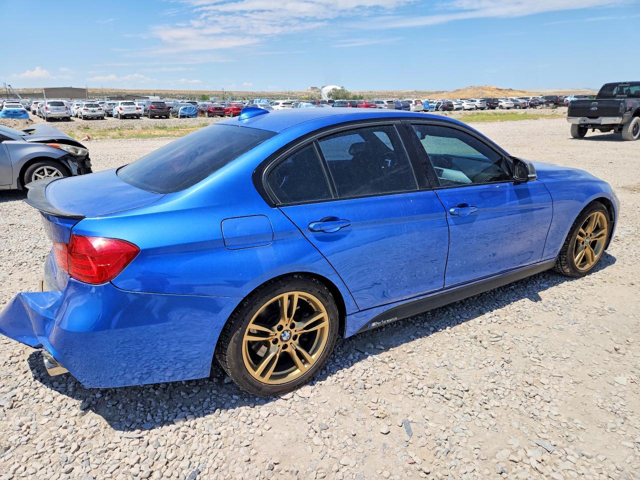 2015 BMW 328 I - zdjęcie 3