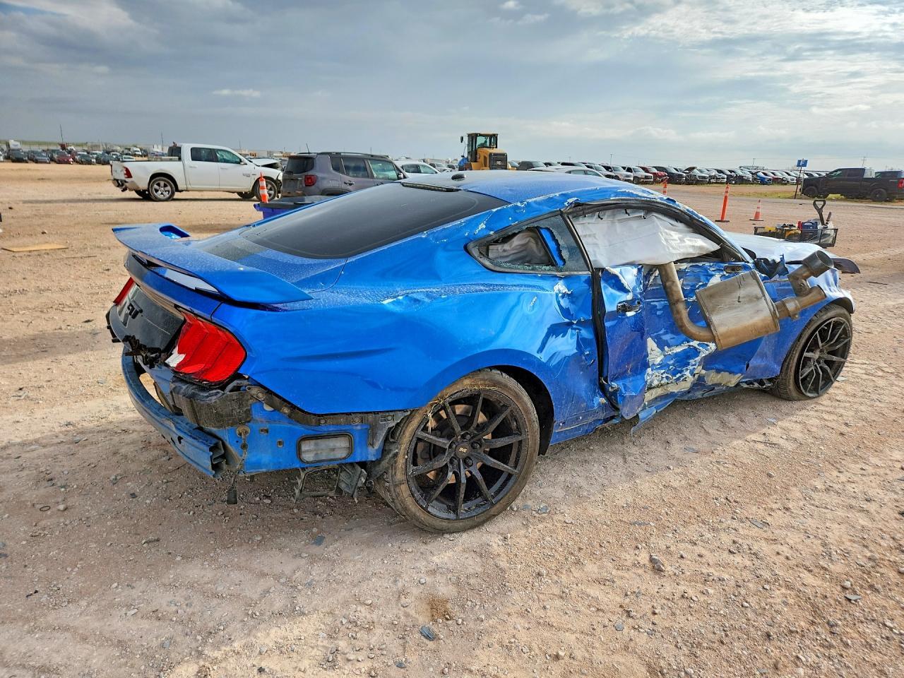 2019 Ford Mustang Gt - zdjęcie 3