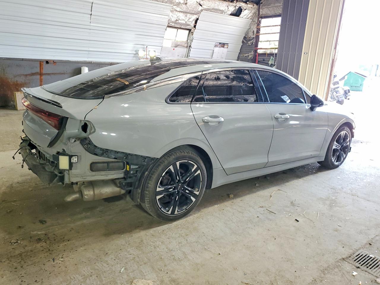 2024 Kia K5 Gt Line - zdjęcie 3