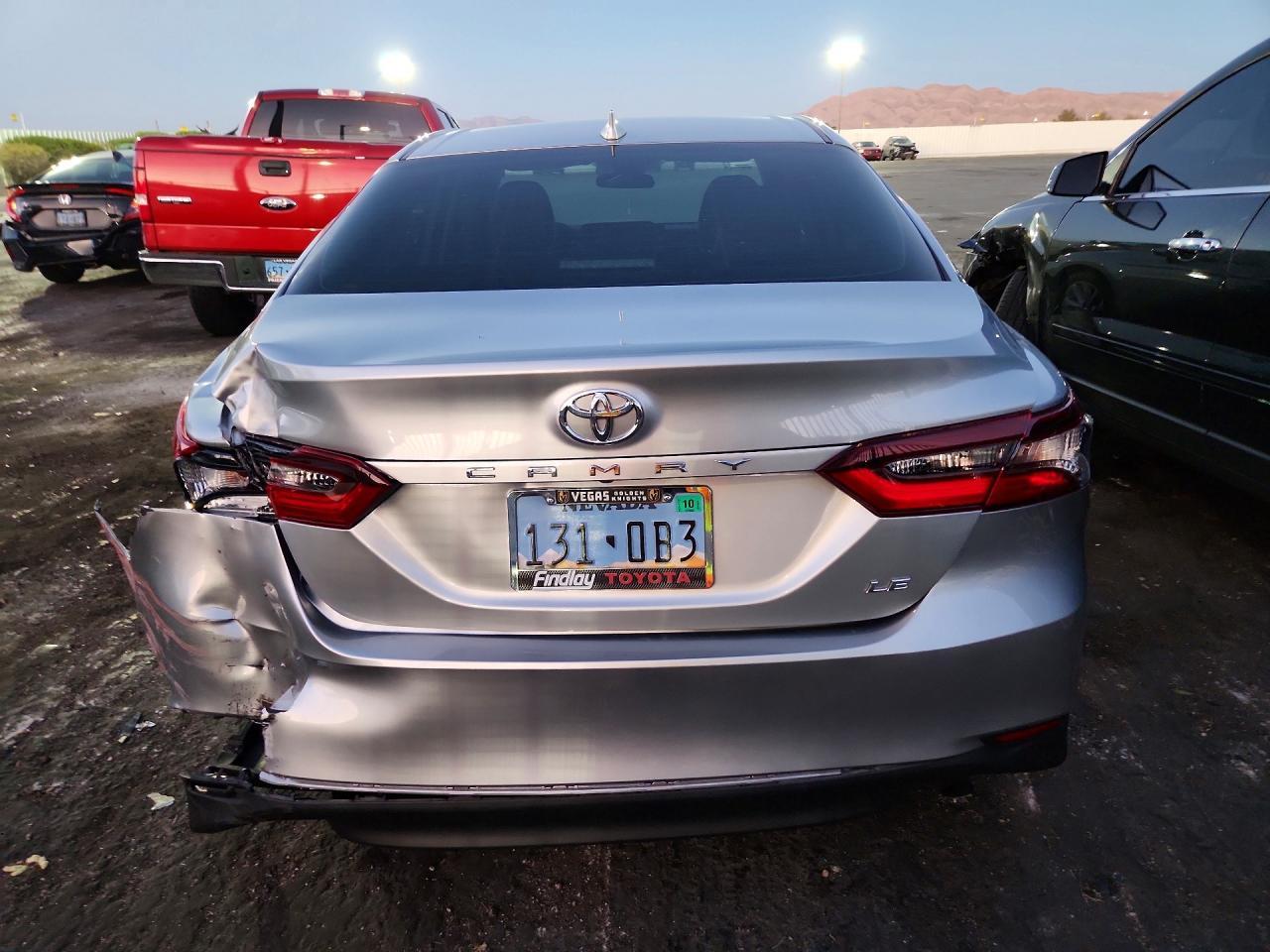 2024 Toyota Camry Le - zdjęcie 6