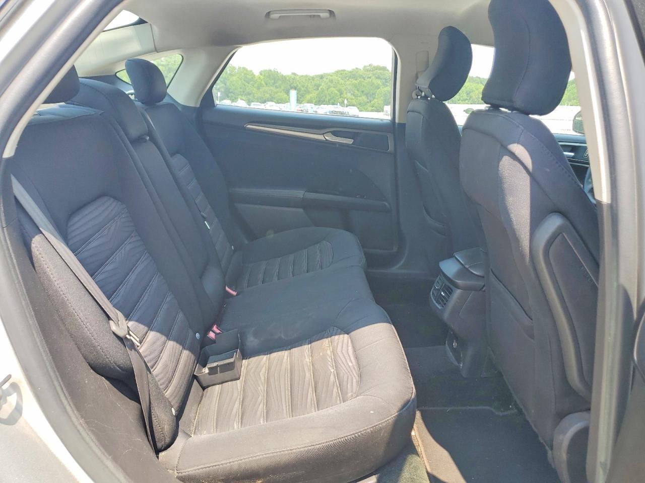 2016 Ford Fusion Se - zdjęcie 10