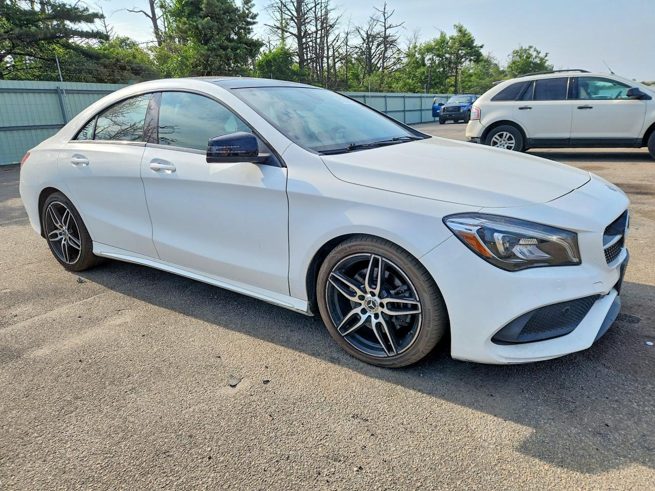2018 Mercedes-Benz Cla 250 4Matic - zdjęcie 4