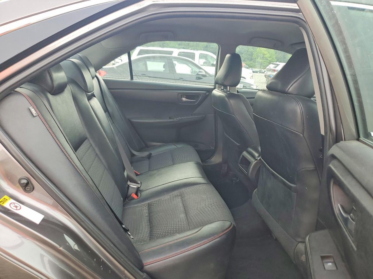 2015 Toyota Camry Se - zdjęcie 10