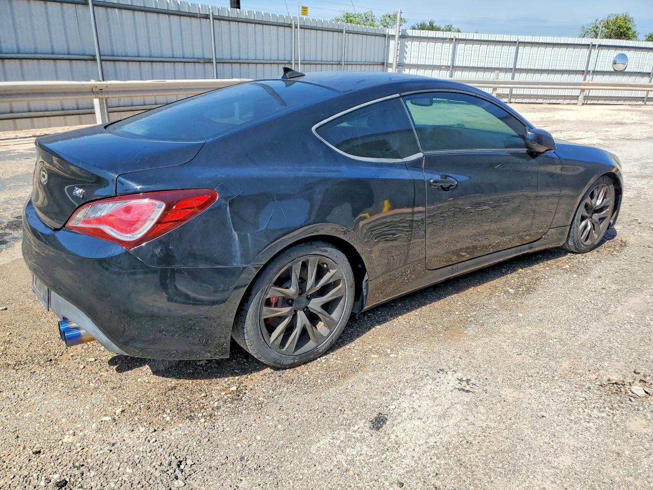 2014 Hyundai Genesis Coupe 2.0T - zdjęcie 3