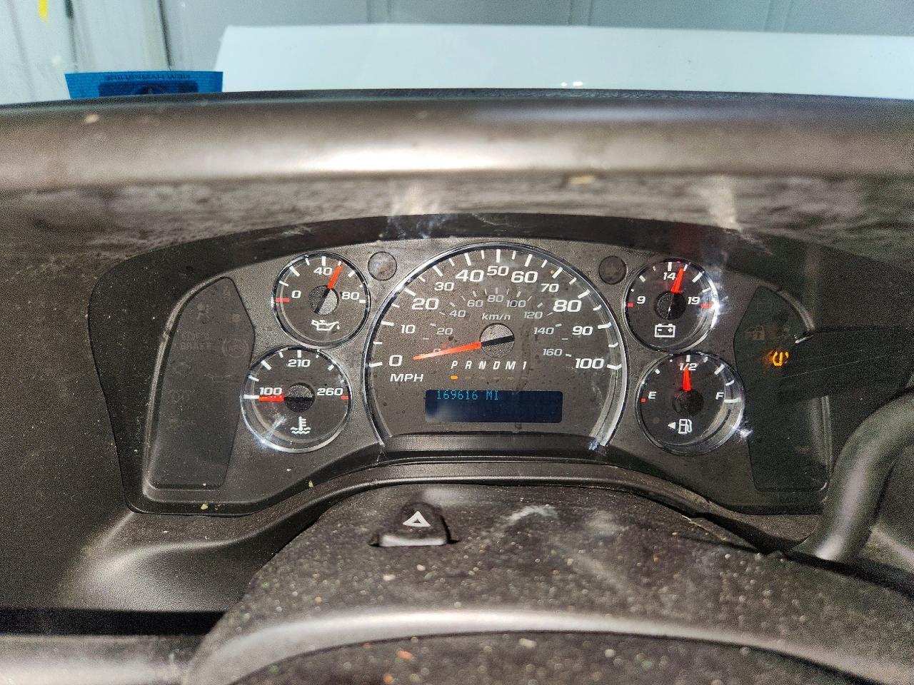 2017 Chevrolet Express G2500 - zdjęcie 9