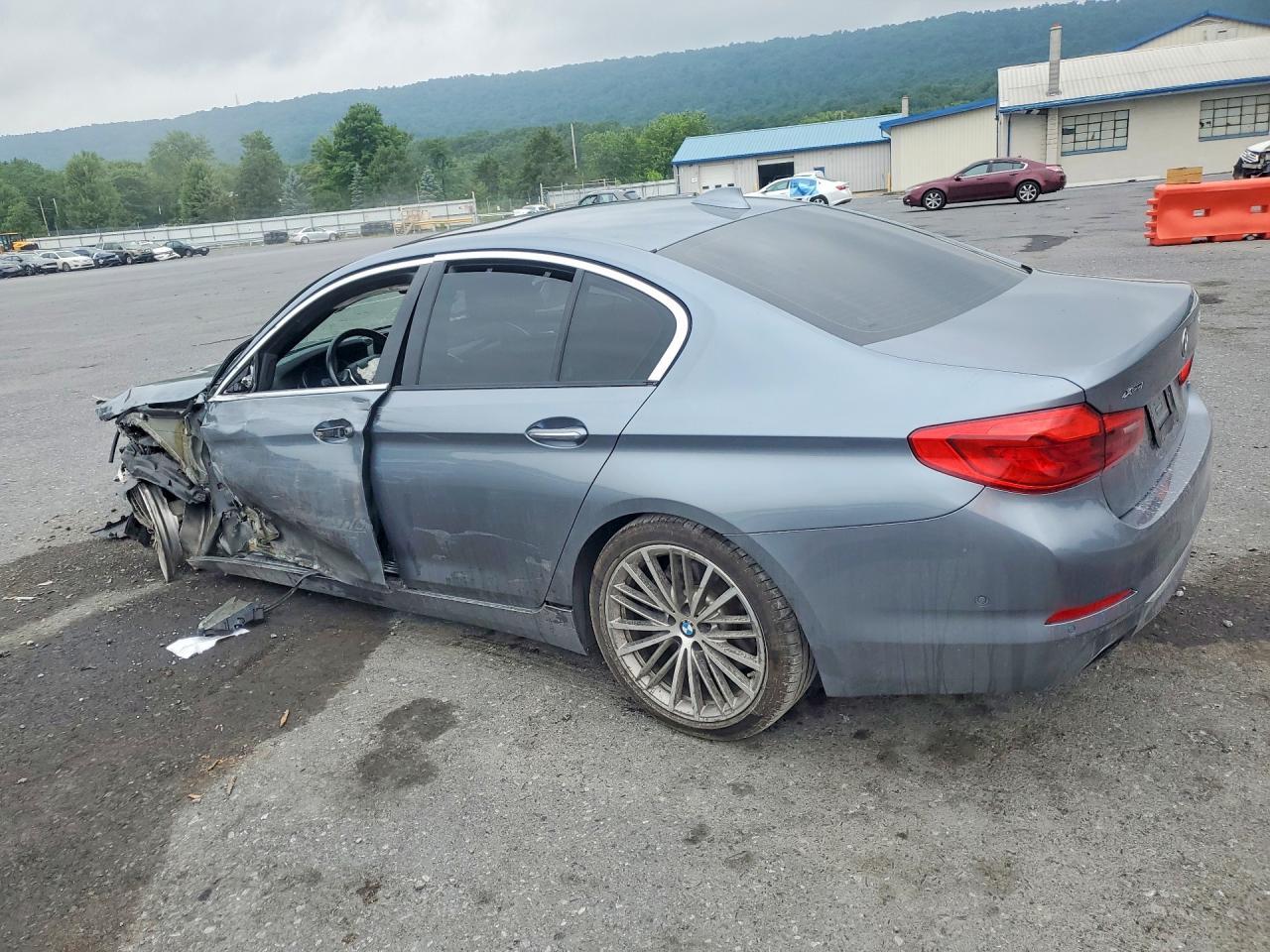 2017 BMW 540 Xi - zdjęcie 2