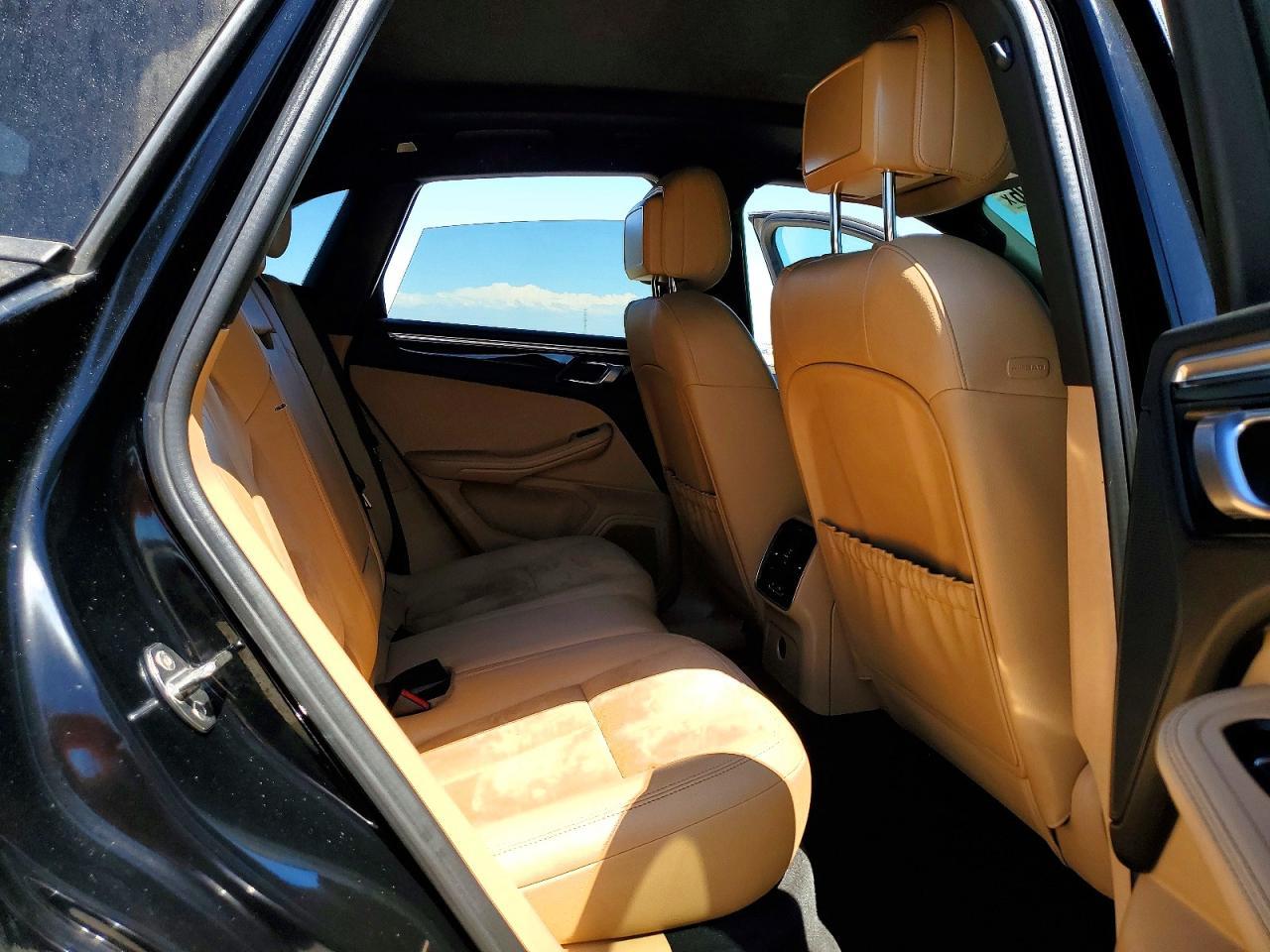 2018 Porsche Macan - zdjęcie 11