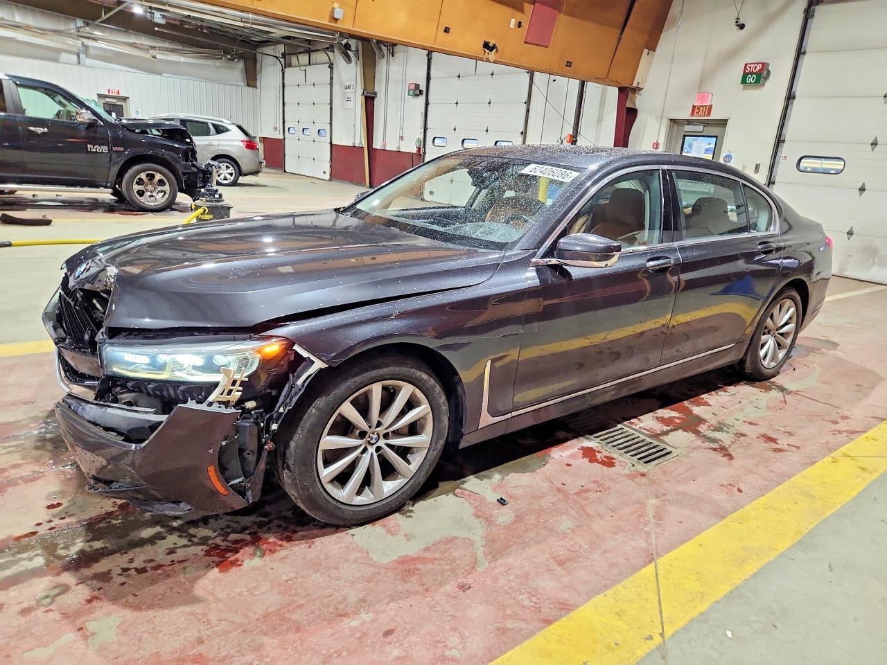 2020 BMW 740 Xi - zdjęcie główne