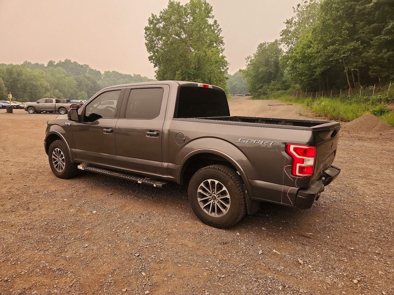 2020 Ford F150 Supercrew - zdjęcie 2