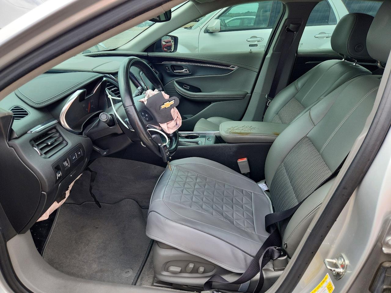 2016 Chevrolet Impala Lt - zdjęcie 7