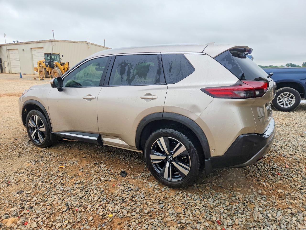2023 Nissan Rogue Sl - zdjęcie 2