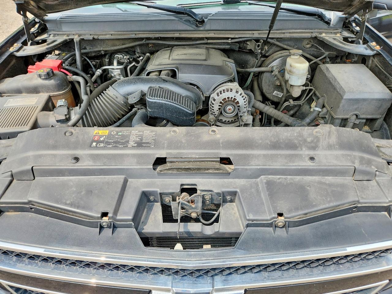 2013 Chevrolet Suburban K1500 Lt - zdjęcie 12