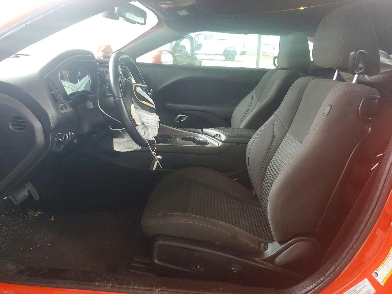 2017 Dodge Challenger Sxt - zdjęcie 7