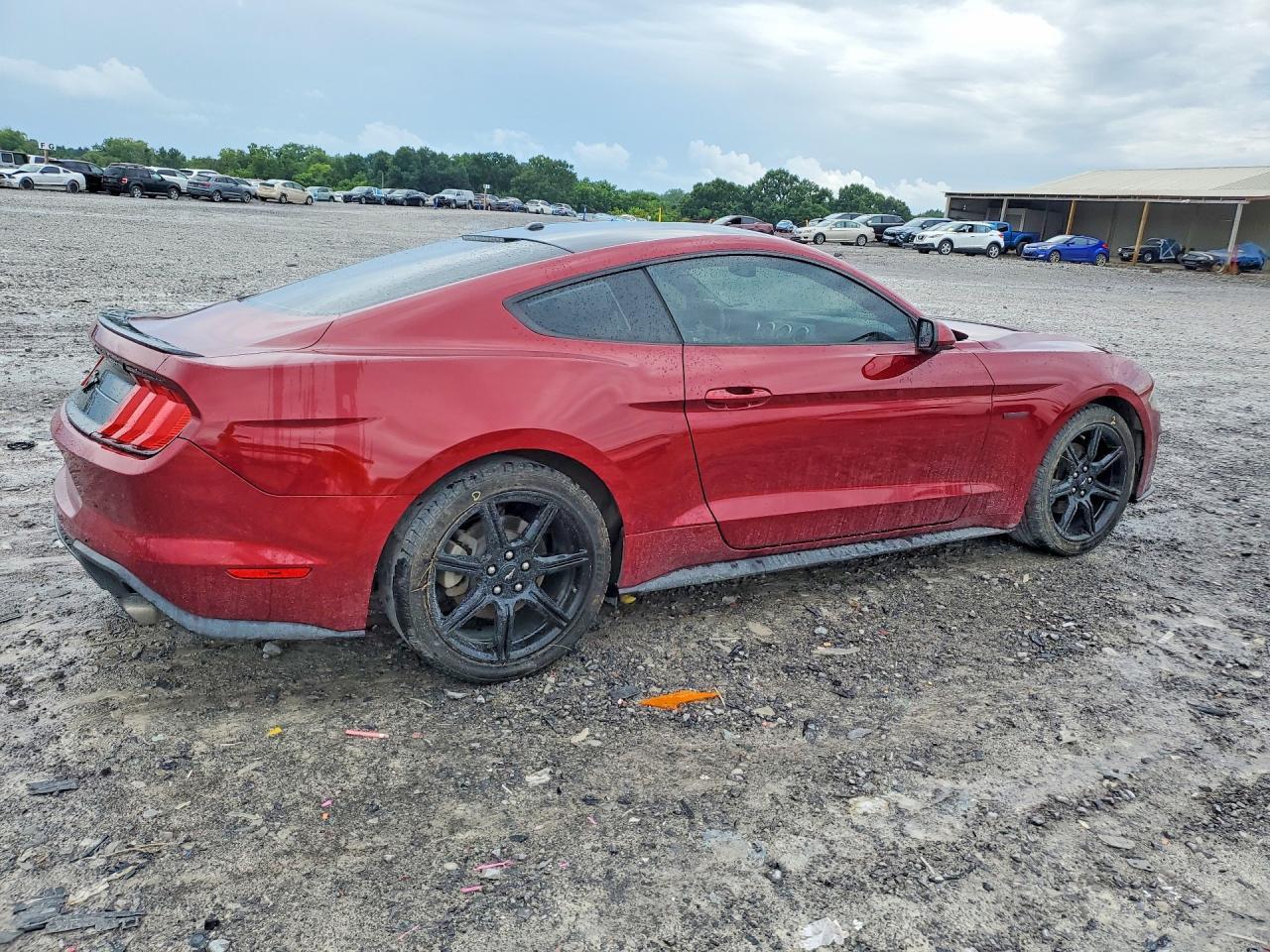 2019 Ford Mustang - zdjęcie 5
