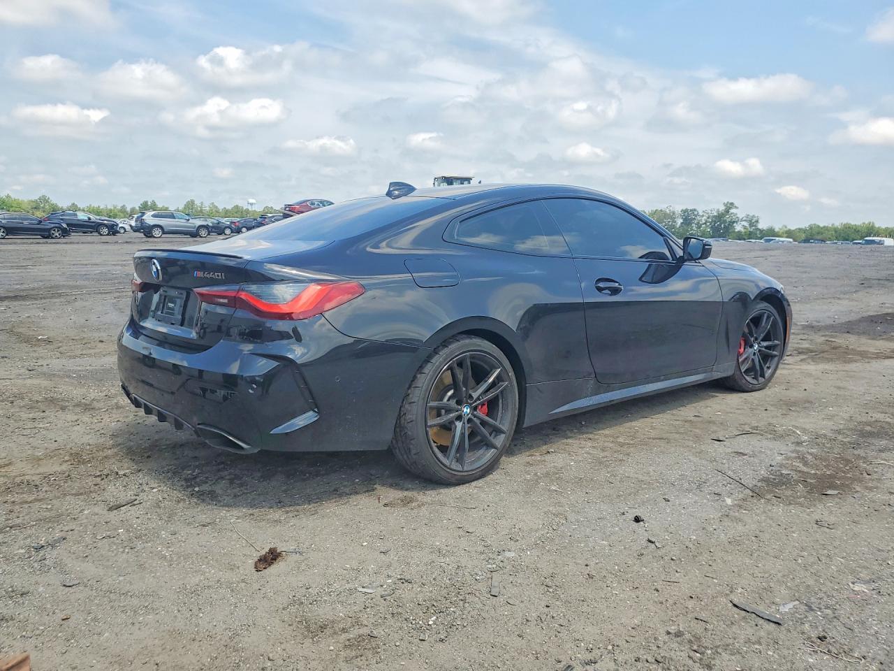 2022 BMW M440I - zdjęcie 3