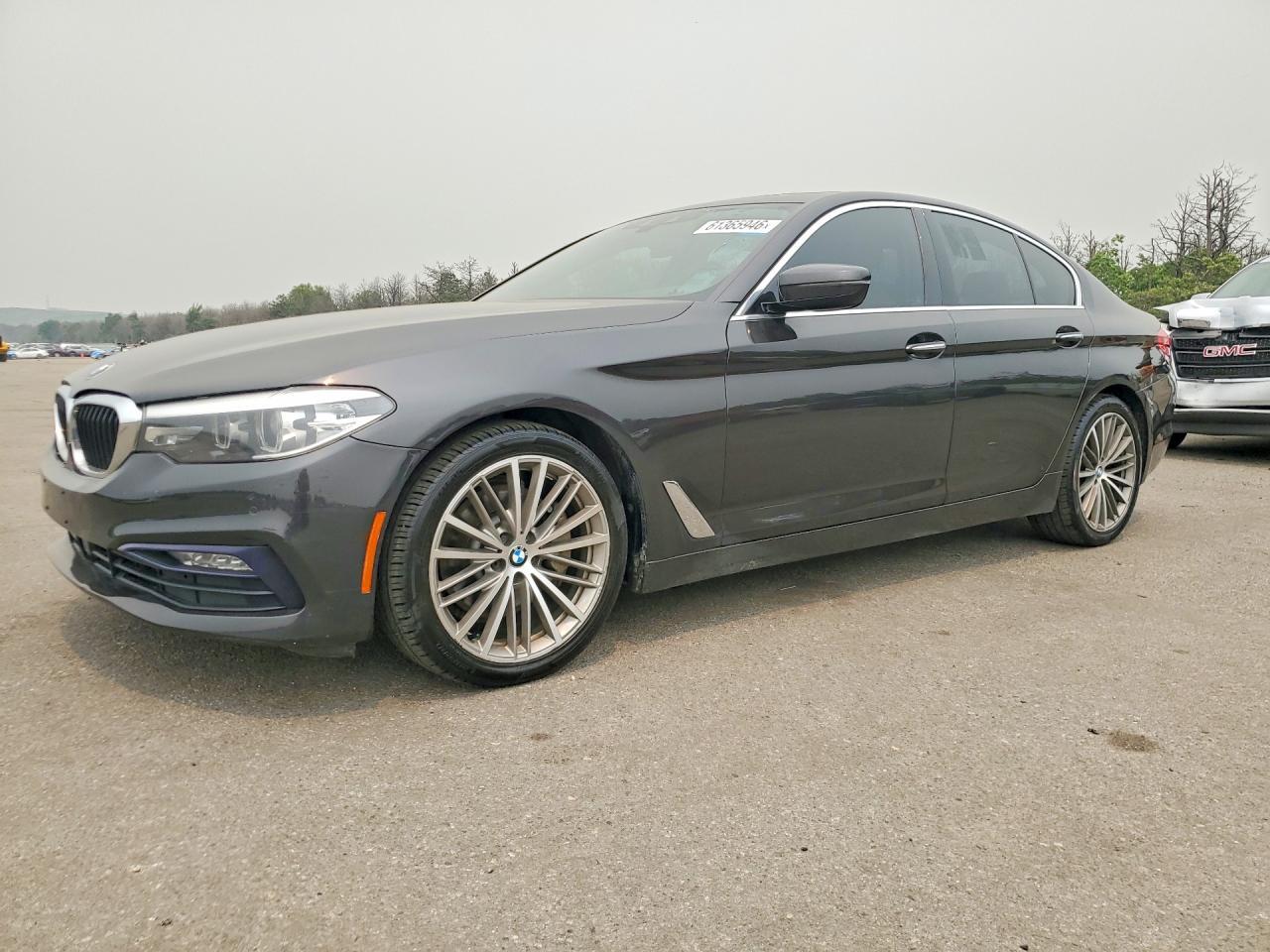 2018 BMW Seria 5 540i - zdjęcie główne