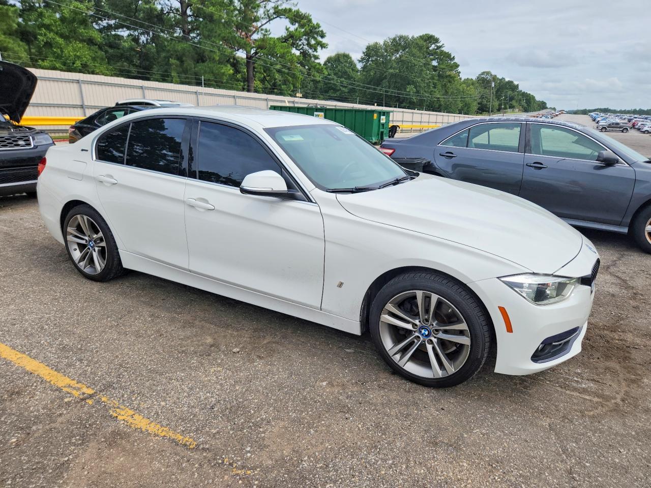 2018 BMW 330E - zdjęcie 4