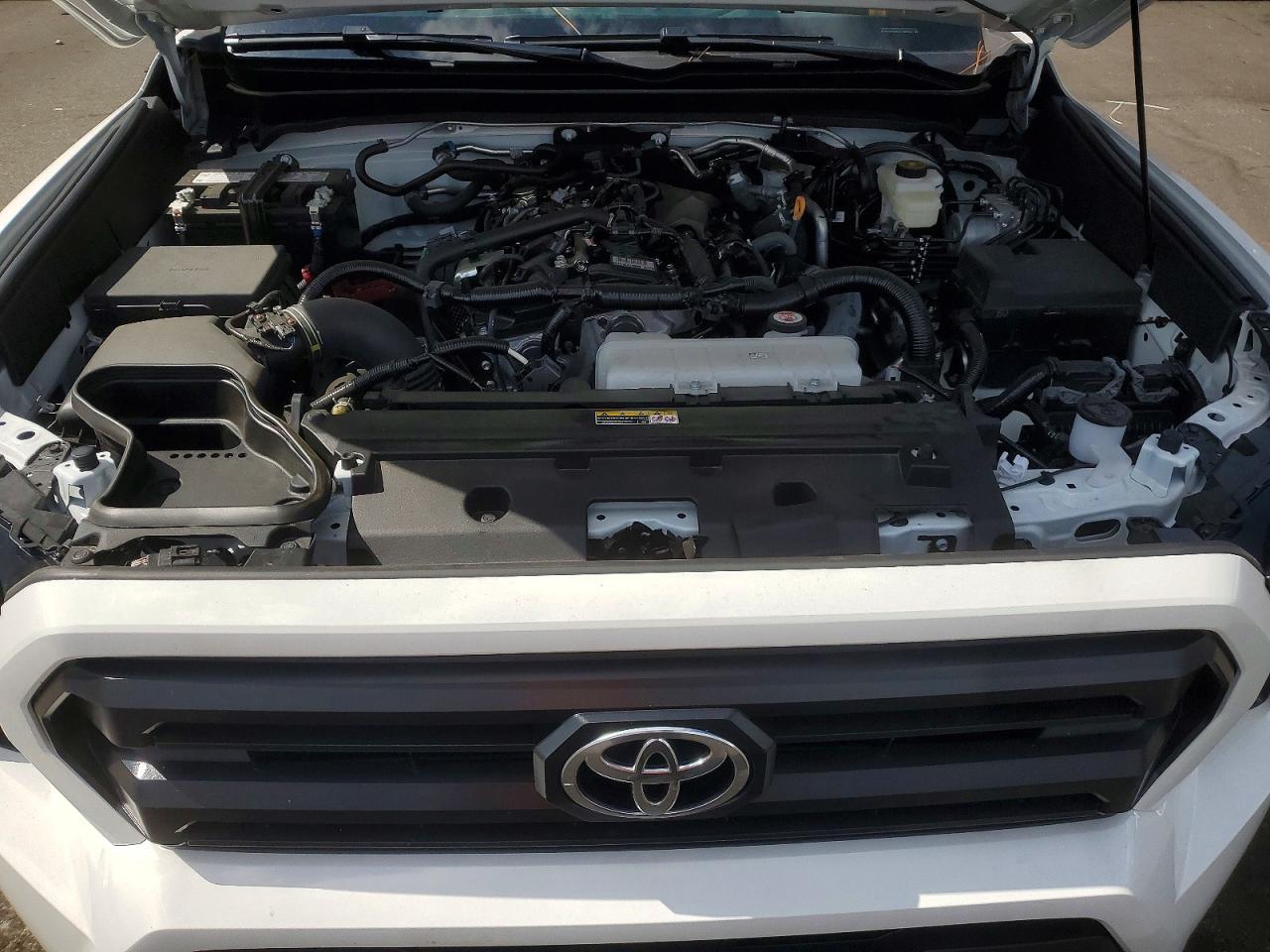 2026 Toyota Tacoma Sr - zdjęcie 11