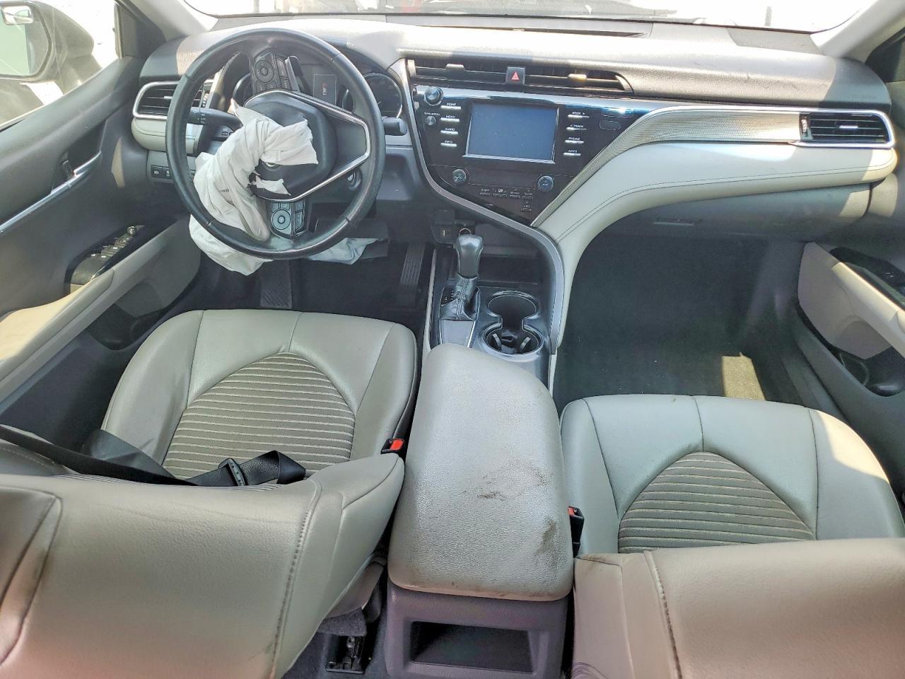 2018 Toyota Camry Se - zdjęcie 8