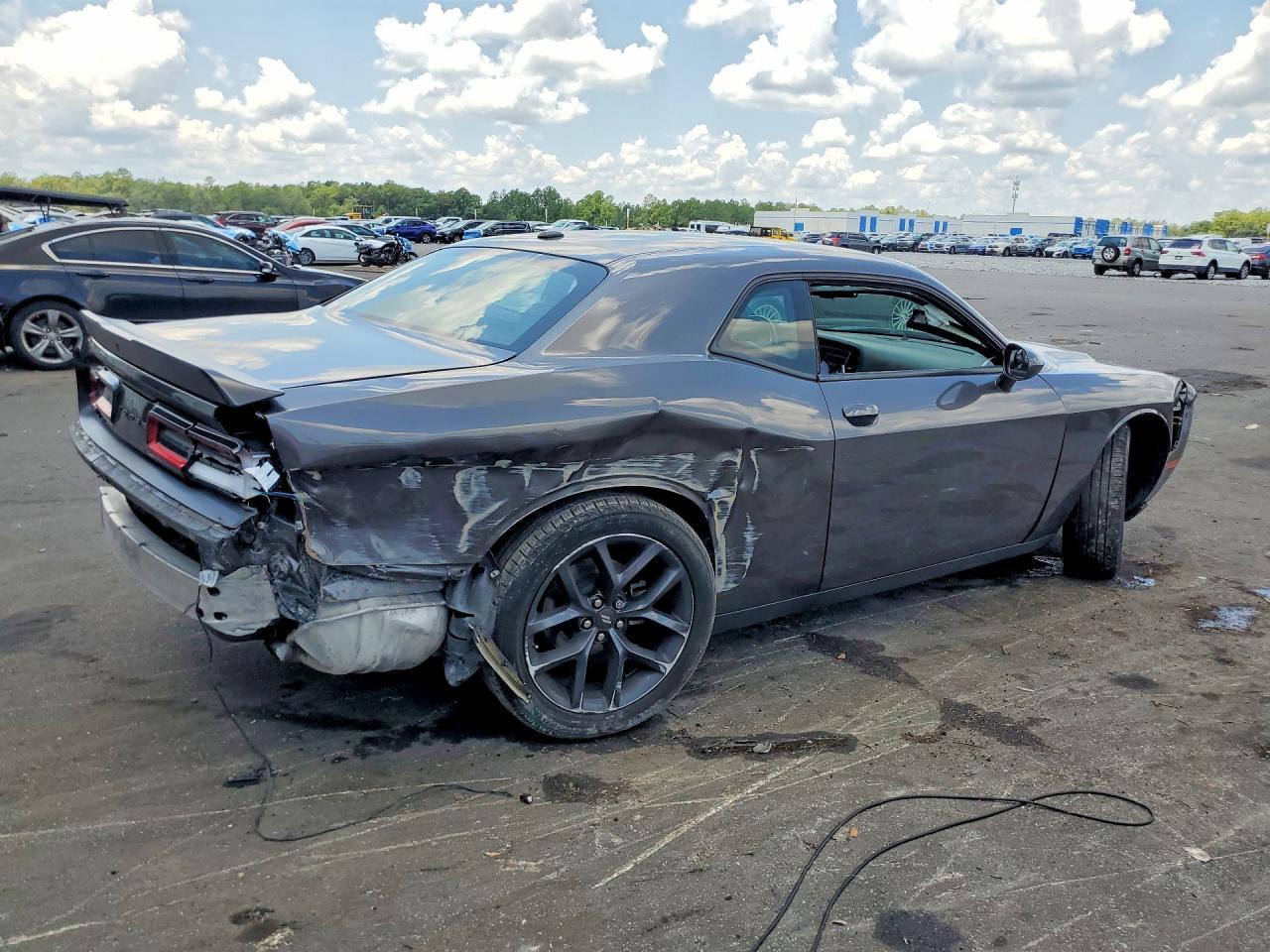 2023 Dodge Challenger Sxt - zdjęcie 3